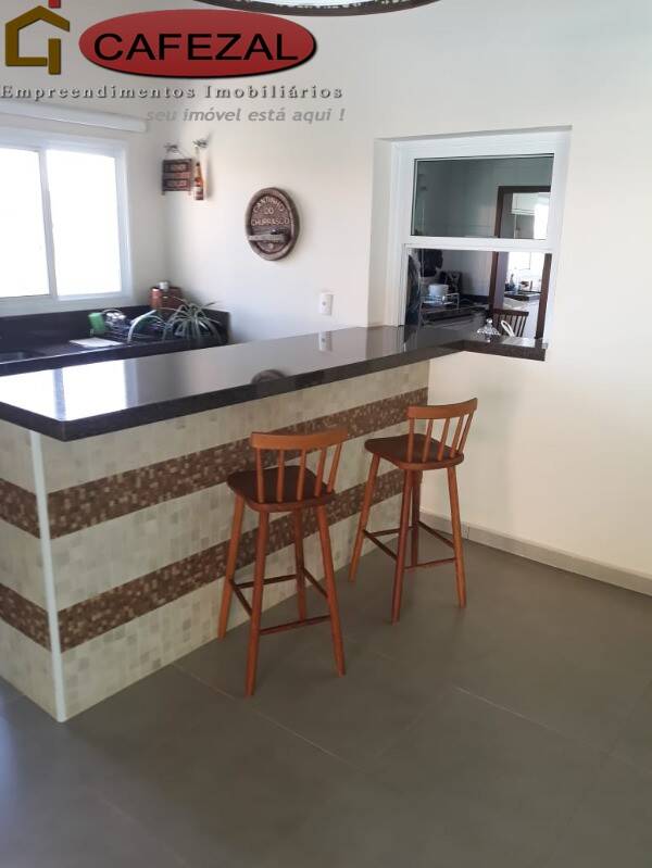 Casa, 3 quartos, 287 m² - Foto 30