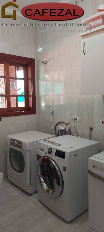 Casa, 3 quartos, 320 m² - Foto 26