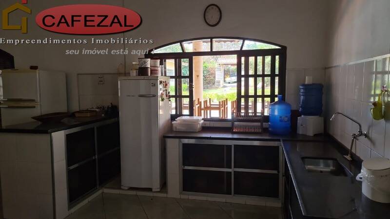 Casa, 4 quartos, 330 m² - Foto 22