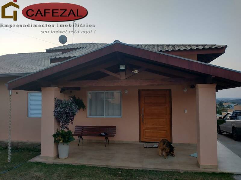Casa, 3 quartos, 235 m² - Foto 2