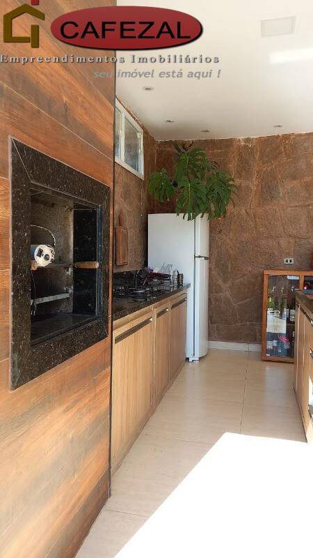 Casa, 3 quartos, 235 m² - Foto 17
