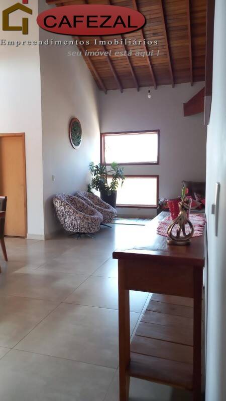 Casa, 3 quartos, 235 m² - Foto 26