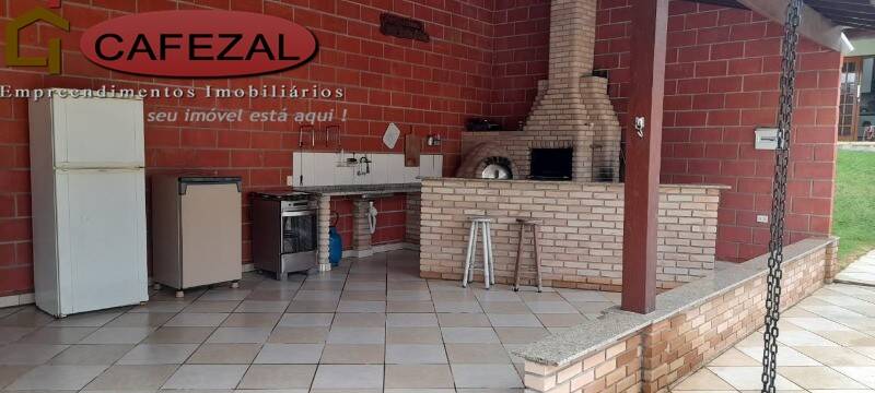 Casa, 3 quartos, 224 m² - Foto 4