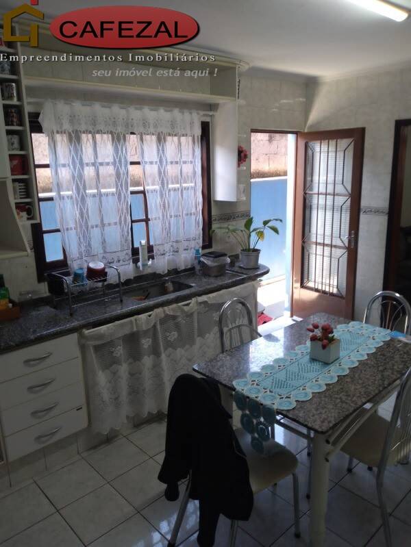 Sobrado, 4 quartos, 180 m² - Foto 7