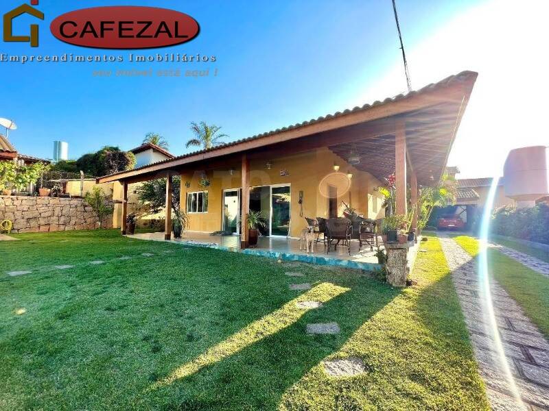 Casa, 3 quartos, 303 m² - Foto 1
