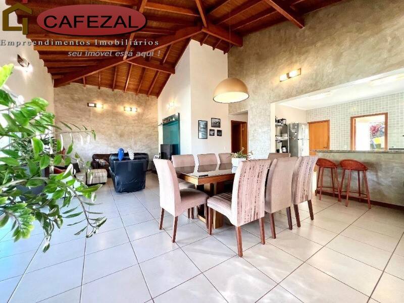 Casa, 3 quartos, 303 m² - Foto 12