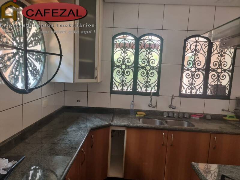 Casa, 4 quartos, 430 m² - Foto 31