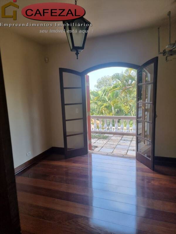 Casa, 4 quartos, 430 m² - Foto 35