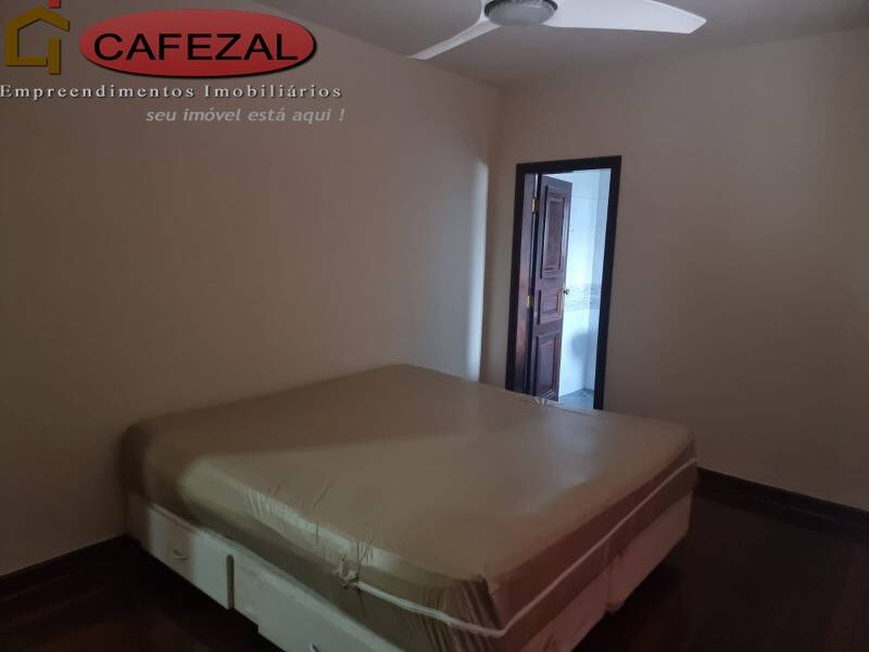 Casa, 4 quartos, 430 m² - Foto 57