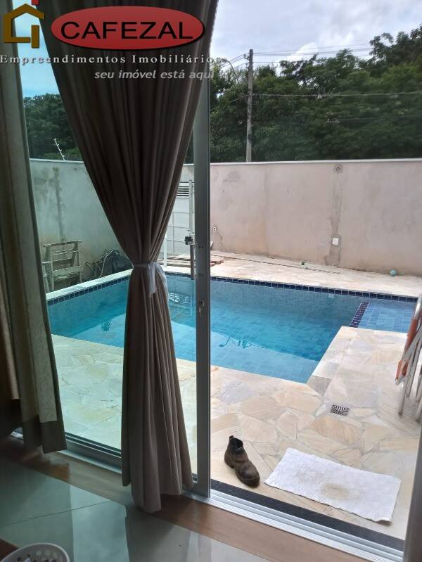 Casa, 4 quartos, 230 m² - Foto 10