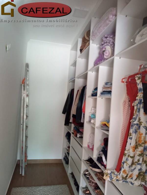Casa, 4 quartos, 230 m² - Foto 22