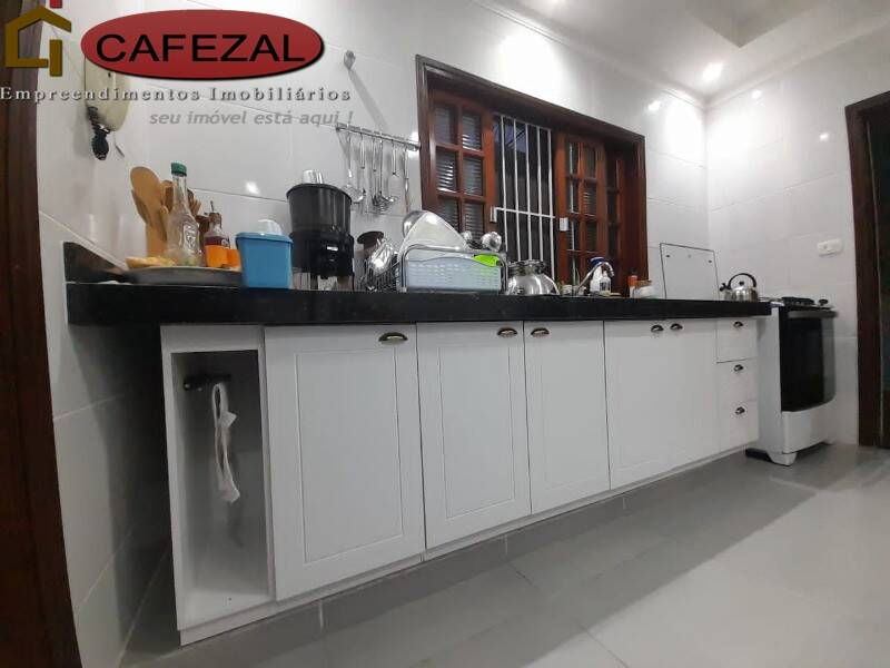 Casa, 3 quartos, 208 m² - Foto 15