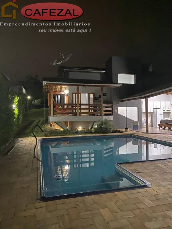 Casa, 3 quartos, 320 m² - Foto 1