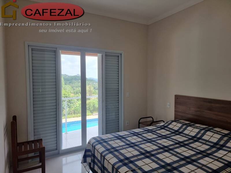 Casa, 3 quartos, 284 m² - Foto 33
