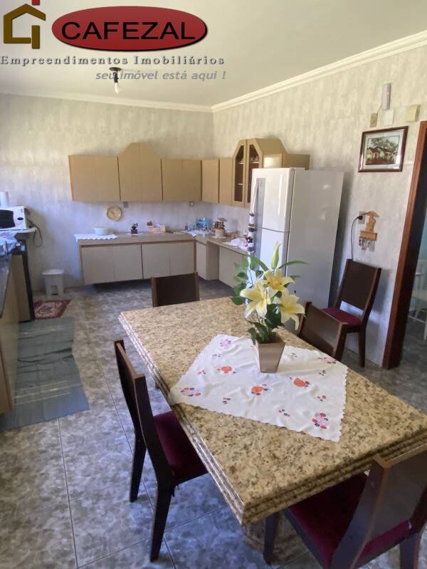 Casa, 8 quartos, 550 m² - Foto 27