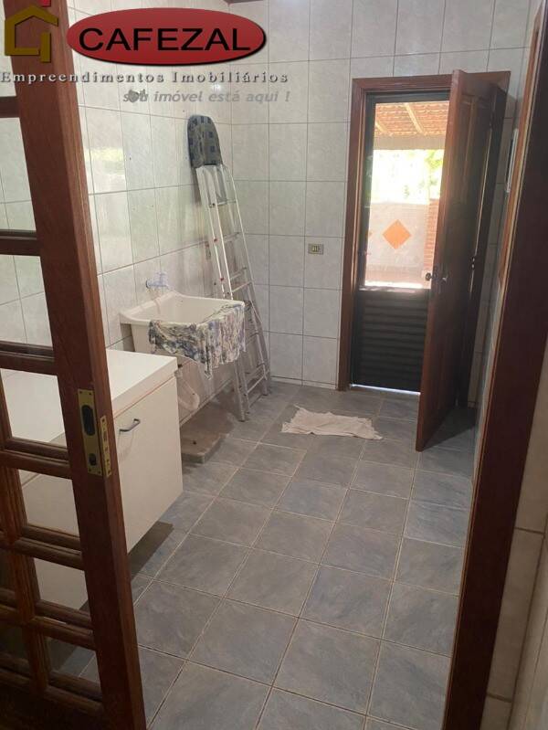 Casa, 8 quartos, 550 m² - Foto 71