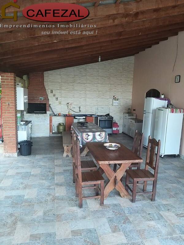 Casa, 5 quartos, 322 m² - Foto 4