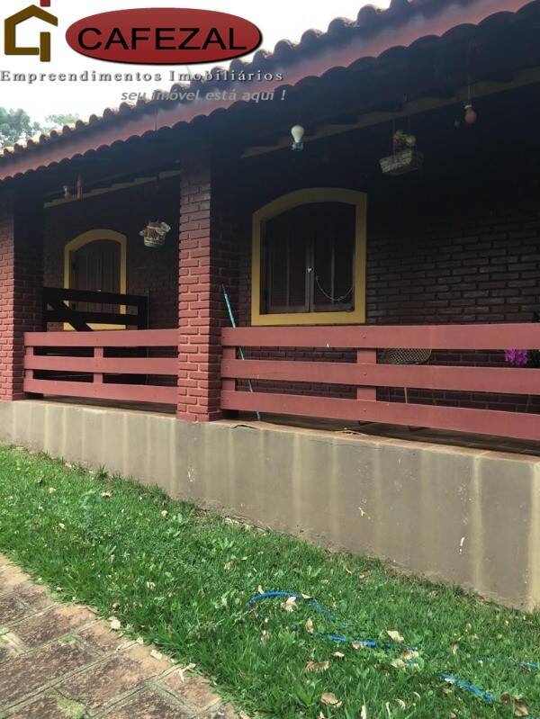 Casa, 3 quartos, 248 m² - Foto 2