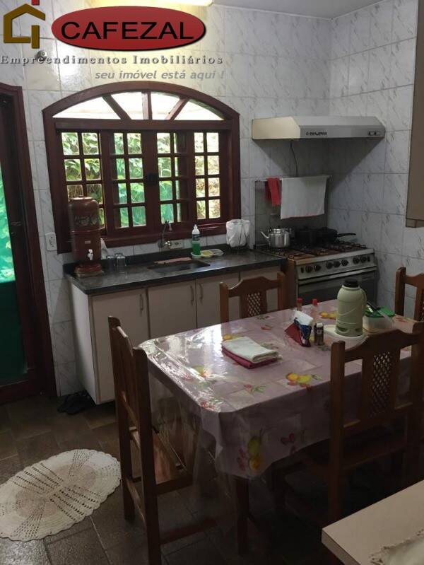 Casa, 3 quartos, 248 m² - Foto 6
