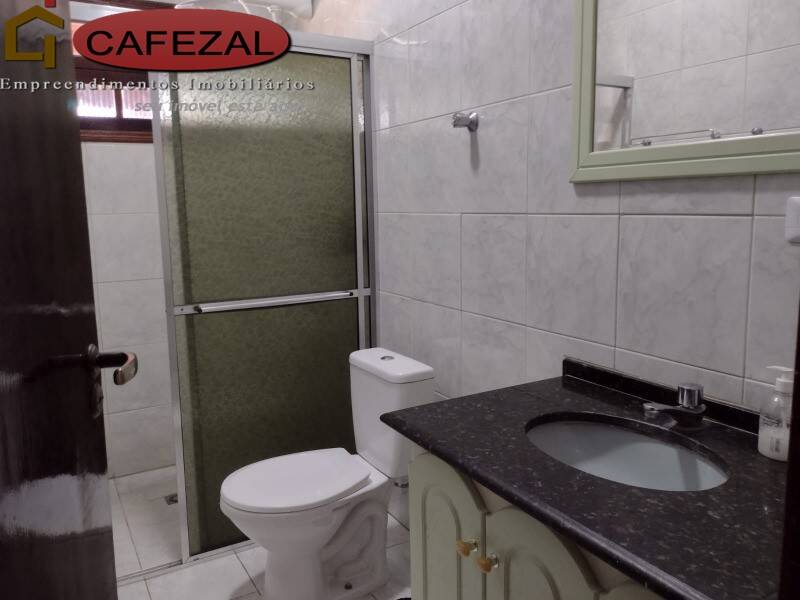 Casa, 4 quartos, 220 m² - Foto 26