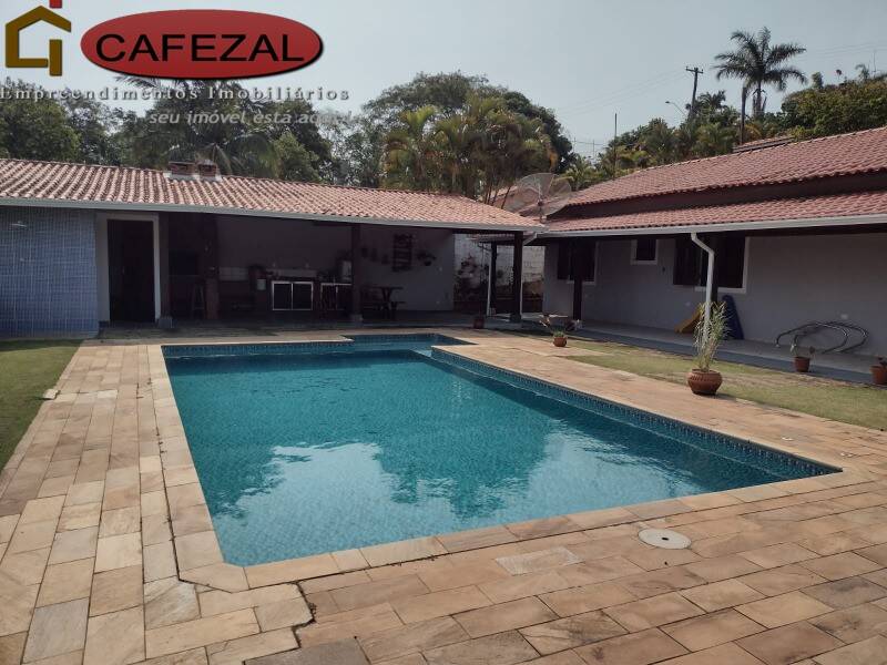 Casa, 4 quartos, 220 m² - Foto 29