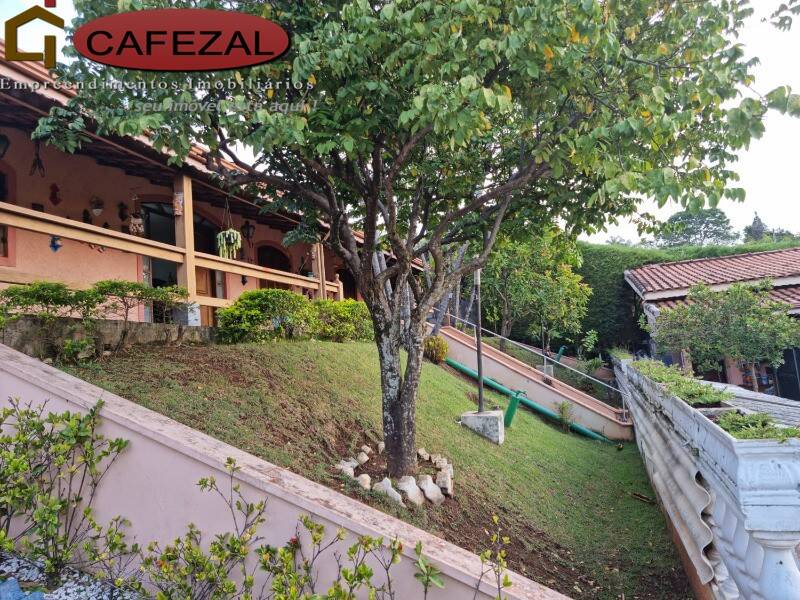 Casa, 4 quartos, 325 m² - Foto 2