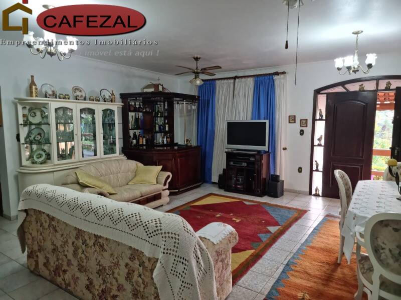 Casa, 4 quartos, 325 m² - Foto 21