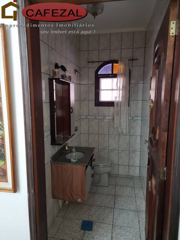 Casa, 4 quartos, 325 m² - Foto 26