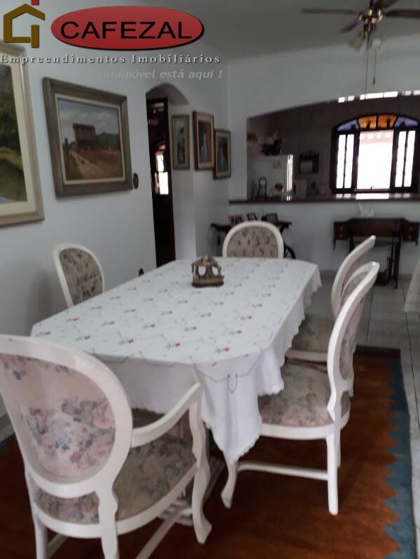 Casa, 4 quartos, 325 m² - Foto 30