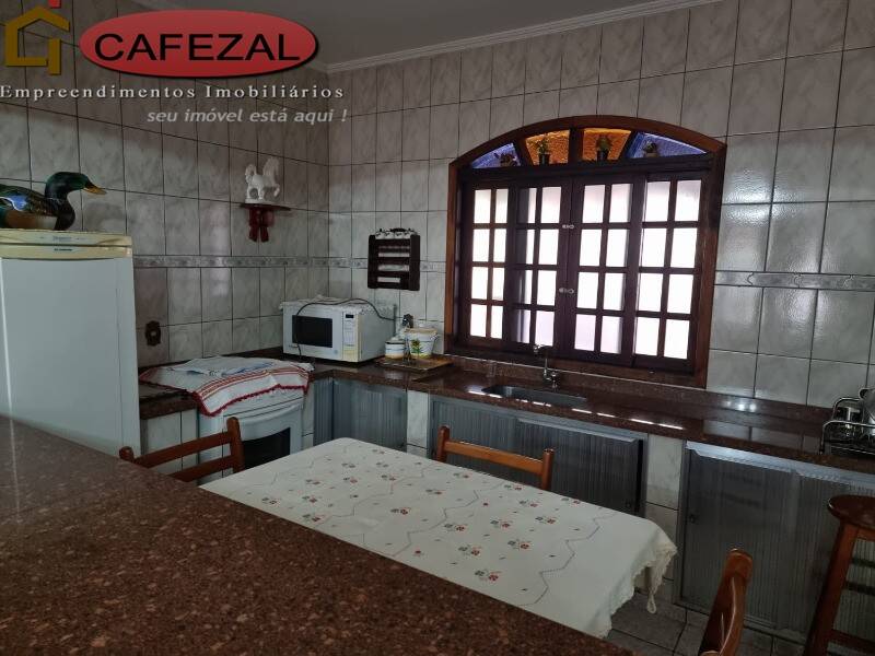 Casa, 4 quartos, 325 m² - Foto 32