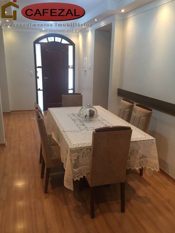 Casa, 3 quartos, 248 m² - Foto 2
