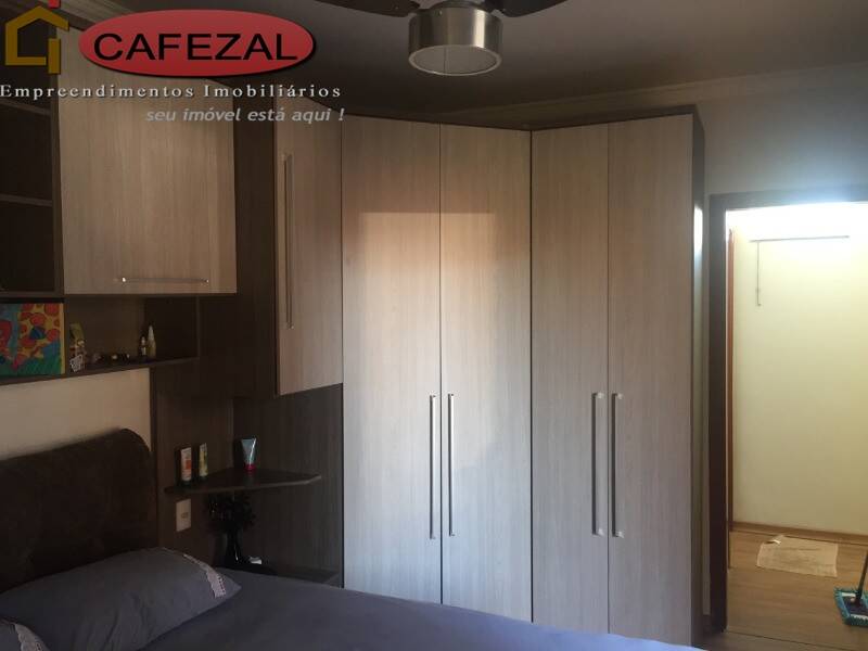 Casa, 3 quartos, 248 m² - Foto 18
