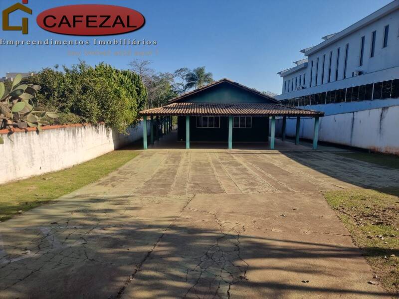 Casa, 3 quartos, 315 m² - Foto 1