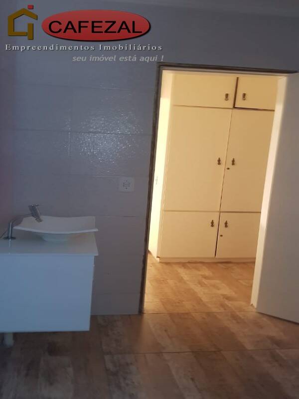 Casa, 4 quartos, 370 m² - Foto 23