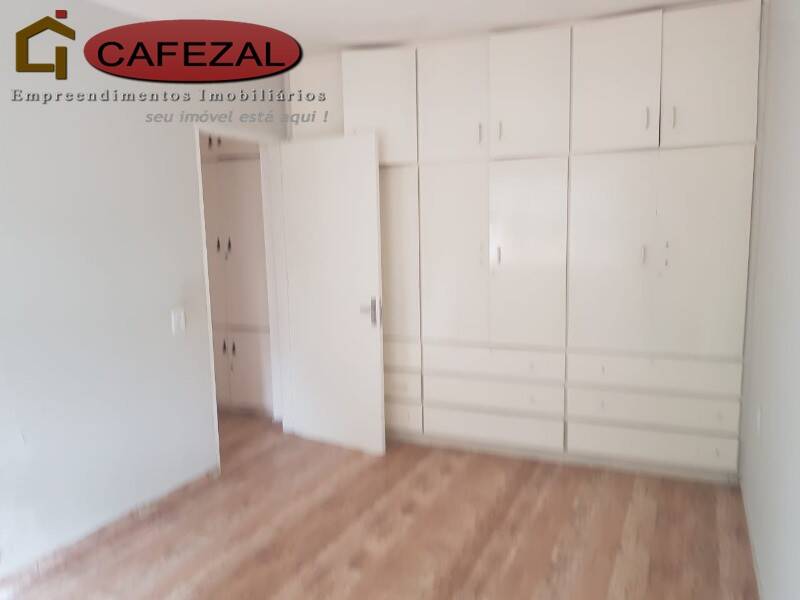Casa, 4 quartos, 370 m² - Foto 28