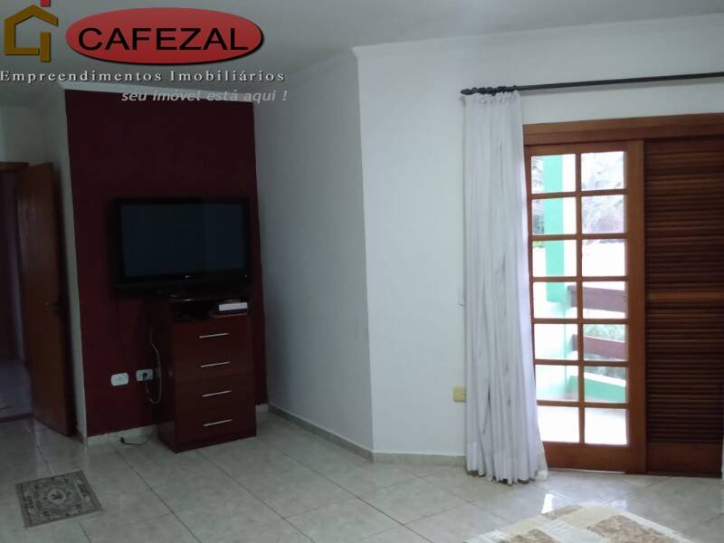 Casa, 6 quartos, 250 m² - Foto 13