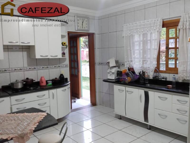 Casa, 6 quartos, 250 m² - Foto 14