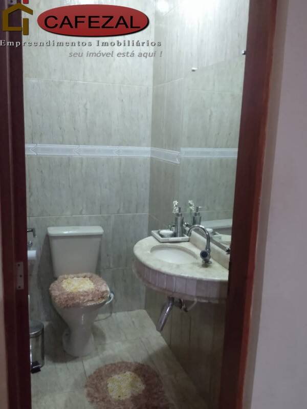 Casa, 6 quartos, 250 m² - Foto 18