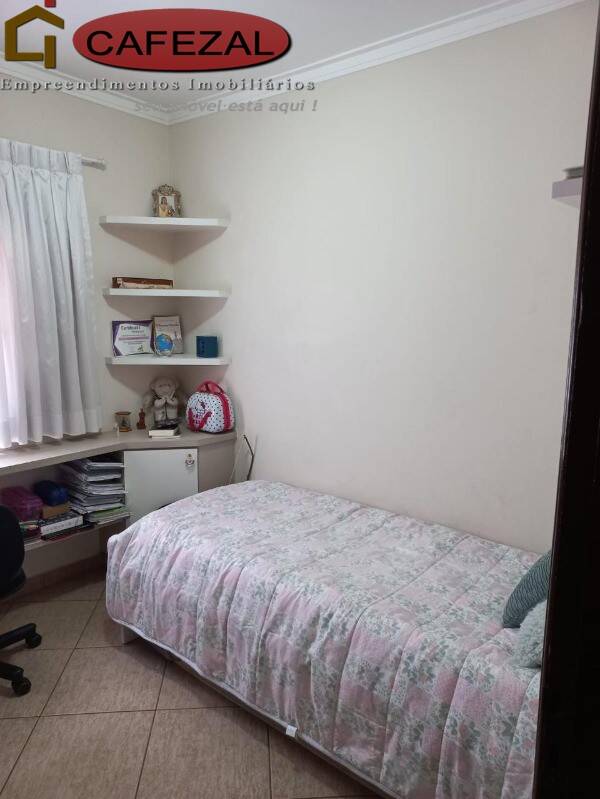 Sobrado, 3 quartos, 359 m² - Foto 35