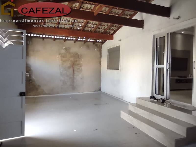 Casa, 5 quartos, 230 m² - Foto 2
