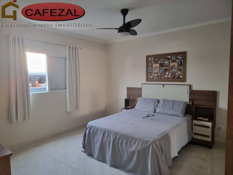 Casa, 3 quartos, 200 m² - Foto 22
