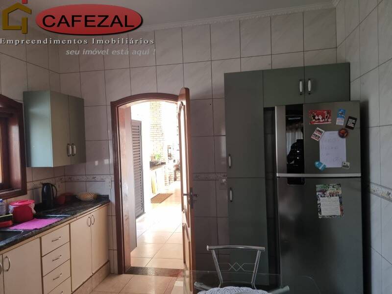 Casa, 3 quartos, 220 m² - Foto 11
