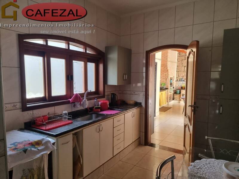 Casa, 3 quartos, 220 m² - Foto 12