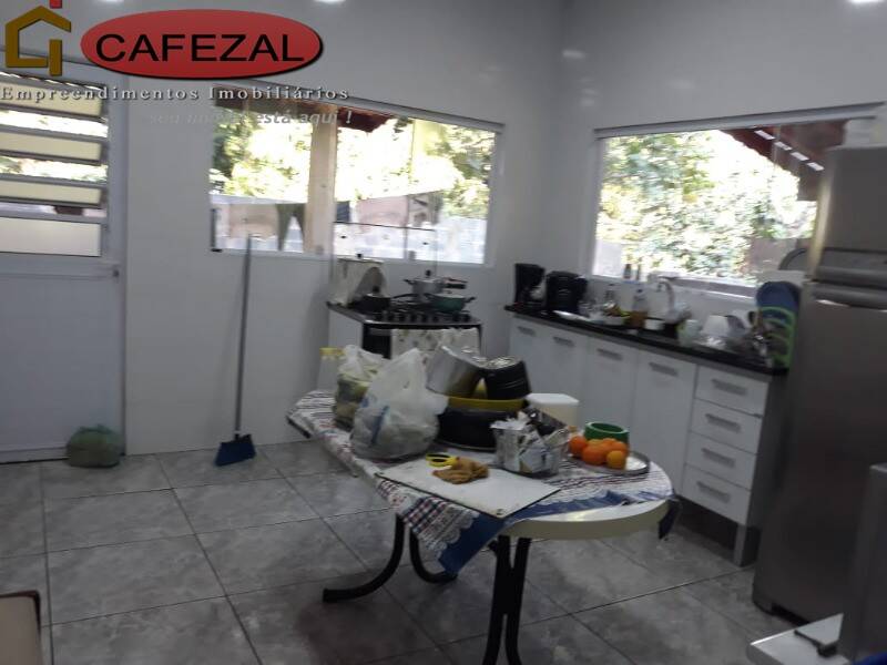 Casa, 3 quartos, 250 m² - Foto 11