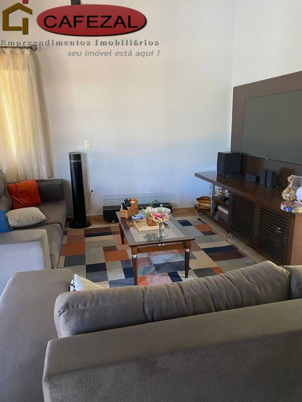 Casa, 3 quartos, 230 m² - Foto 15