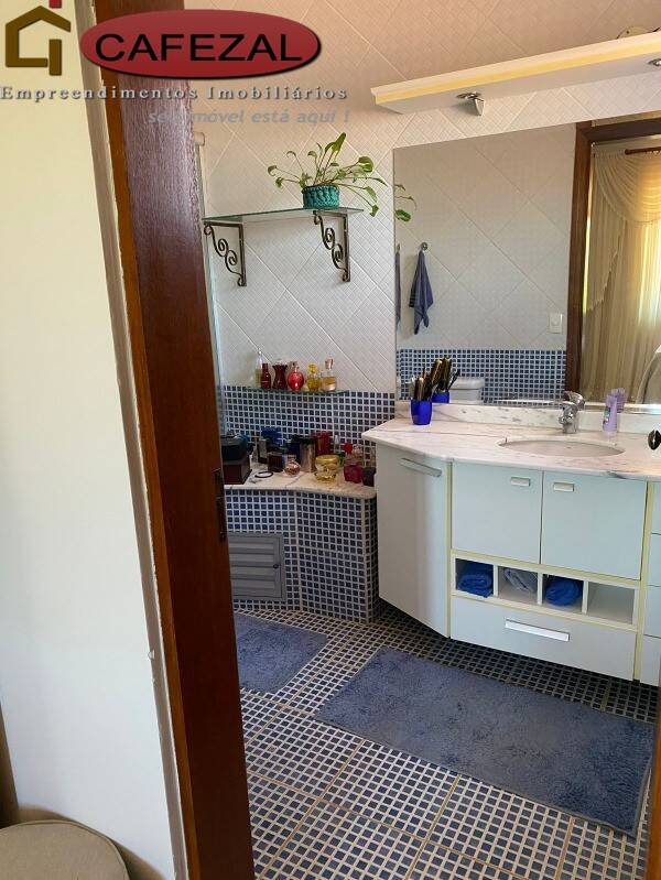 Casa, 3 quartos, 230 m² - Foto 24