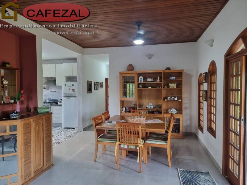 Casa, 3 quartos, 233 m² - Foto 31