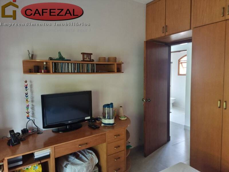 Casa, 3 quartos, 233 m² - Foto 48
