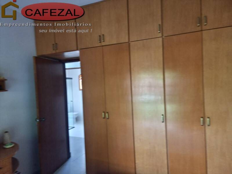 Casa, 3 quartos, 233 m² - Foto 49
