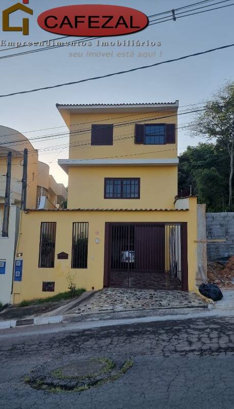 Sobrado, 4 quartos, 216 m² - Foto 1